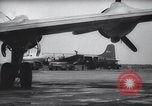 Immagine di Ponte aereo di Berlino Francoforte Germania Rhein-Main Air Base, 1949, secondo 49 filmato di repertorio 65675032470