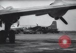 Immagine di Ponte aereo di Berlino Francoforte Germania Rhein-Main Air Base, 1949, secondo 53 filmato di repertorio 65675032470