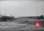 Immagine di Ponte aereo di Berlino Francoforte Germania Rhein-Main Air Base, 1949, secondo 59 filmato di repertorio 65675032470