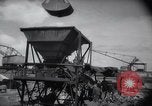 Immagine di Ponte aereo di Berlino Francoforte Germania Rhein-Main Air Base, 1949, secondo 5 filmato di repertorio 65675032471