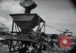 Immagine di Ponte aereo di Berlino Francoforte Germania Rhein-Main Air Base, 1949, secondo 6 filmato di repertorio 65675032471