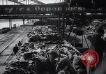 Immagine di Ponte aereo di Berlino Francoforte Germania Rhein-Main Air Base, 1949, secondo 39 filmato di repertorio 65675032471