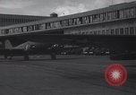 Immagine di C-54 Francoforte Germania Rhein-Main Air Base, 1949, secondo 6 filmato di repertorio 65675032472
