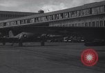 Immagine di C-54 Francoforte Germania Rhein-Main Air Base, 1949, secondo 7 filmato di repertorio 65675032472