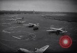 Immagine di C-54 Francoforte Germania Rhein-Main Air Base, 1949, secondo 9 filmato di repertorio 65675032472