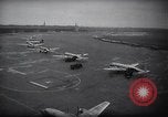 Immagine di C-54 Francoforte Germania Rhein-Main Air Base, 1949, secondo 15 filmato di repertorio 65675032472