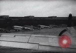 Immagine di C-54 Francoforte Germania Rhein-Main Air Base, 1949, secondo 44 filmato di repertorio 65675032472