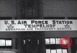 Image Pont Aérien de Berlin Berlin Allemagne, 1949, de la seconde 4 séquences d'archives historiques vidéo 65675032473