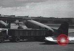 Image Pont Aérien de Berlin Berlin Allemagne, 1949, de la seconde 13 séquences d'archives historiques vidéo 65675032473