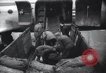 Image Pont Aérien de Berlin Berlin Allemagne, 1949, de la seconde 36 séquences d'archives historiques vidéo 65675032473