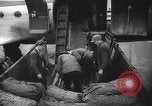 Image Pont Aérien de Berlin Berlin Allemagne, 1949, de la seconde 42 séquences d'archives historiques vidéo 65675032473