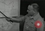 Standbild USAF SAC U-2-Flugzeuge Flugplanung United States USA, 1962, aus Sekunde 31 historischem Filmmaterial Videoclip 65675032488