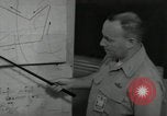 Standbild USAF SAC U-2-Flugzeuge Flugplanung United States USA, 1962, aus Sekunde 32 historischem Filmmaterial Videoclip 65675032488