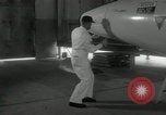 Standbild Techniker Orlando Florida McCoy Air Force Base USA, 1962, aus Sekunde 12 historischem Filmmaterial Videoclip 65675032489