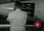 Standbild Techniker Orlando Florida McCoy Air Force Base USA, 1962, aus Sekunde 30 historischem Filmmaterial Videoclip 65675032489