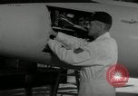 Standbild Techniker Orlando Florida McCoy Air Force Base USA, 1962, aus Sekunde 43 historischem Filmmaterial Videoclip 65675032489