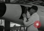 Standbild Techniker Orlando Florida McCoy Air Force Base USA, 1962, aus Sekunde 59 historischem Filmmaterial Videoclip 65675032489