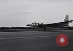 Immagine di Registratore a nastro di U-2 velivolo Orlando Florida McCoy Air Force Base USA, 1962, secondo 16 filmato di repertorio 65675032493