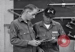 Standbild film Dosen Omaha Nebraska Offutt Air Force Base USA, 1962, aus Sekunde 6 historischem Filmmaterial Videoclip 65675032496