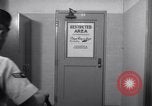 Standbild film Dosen Omaha Nebraska Offutt Air Force Base USA, 1962, aus Sekunde 16 historischem Filmmaterial Videoclip 65675032496