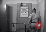 Standbild film Dosen Omaha Nebraska Offutt Air Force Base USA, 1962, aus Sekunde 19 historischem Filmmaterial Videoclip 65675032496