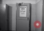 Standbild film Dosen Omaha Nebraska Offutt Air Force Base USA, 1962, aus Sekunde 30 historischem Filmmaterial Videoclip 65675032496