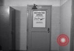Standbild film Dosen Omaha Nebraska Offutt Air Force Base USA, 1962, aus Sekunde 32 historischem Filmmaterial Videoclip 65675032496