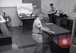 Standbild film Dosen Omaha Nebraska Offutt Air Force Base USA, 1962, aus Sekunde 59 historischem Filmmaterial Videoclip 65675032496