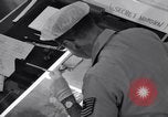 Standbild Foto Intelligence Officers Omaha Nebraska Offutt Air Force Base USA, 1962, aus Sekunde 18 historischem Filmmaterial Videoclip 65675032498