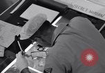 Standbild Foto Intelligence Officers Omaha Nebraska Offutt Air Force Base USA, 1962, aus Sekunde 31 historischem Filmmaterial Videoclip 65675032498