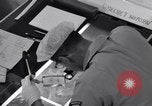 Standbild Foto Intelligence Officers Omaha Nebraska Offutt Air Force Base USA, 1962, aus Sekunde 34 historischem Filmmaterial Videoclip 65675032498