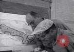 Standbild Foto Intelligence Officers Omaha Nebraska Offutt Air Force Base USA, 1962, aus Sekunde 4 historischem Filmmaterial Videoclip 65675032499