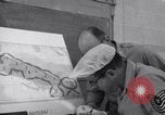 Standbild Foto Intelligence Officers Omaha Nebraska Offutt Air Force Base USA, 1962, aus Sekunde 9 historischem Filmmaterial Videoclip 65675032499
