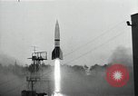 Standbild A-4 Rakete Peenemunde Rocket Center Ostvorpommern Deutschland, 1942, aus Sekunde 7 historischem Filmmaterial Videoclip 65675032506