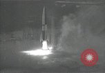 Standbild A4-Rakete Peenemunde Deutschland, 1942, aus Sekunde 11 historischem Filmmaterial Videoclip 65675032510