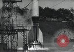 Standbild A-4 Rakete auf Launch Pad Ostvorpommern Deutschland, 1942, aus Sekunde 11 historischem Filmmaterial Videoclip 65675032512