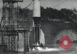 Standbild A-4 Rakete auf Launch Pad Ostvorpommern Deutschland, 1942, aus Sekunde 13 historischem Filmmaterial Videoclip 65675032512