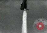 Standbild A-4 Rakete auf Launch Pad Ostvorpommern Deutschland, 1942, aus Sekunde 20 historischem Filmmaterial Videoclip 65675032512