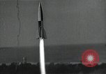 Standbild A-4 Rakete Ostvorpommern Deutschland, 1942, aus Sekunde 12 historischem Filmmaterial Videoclip 65675032514