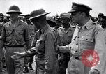 Standbild General Douglas Mac Arthur Besuche befreit Insel Mindoro Mindoro (Philippinen), 1945, aus Sekunde 21 historischem Filmmaterial Videoclip 65675032529