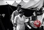 Standbild General Douglas Mac Arthur Besuche befreit Insel Mindoro Mindoro (Philippinen), 1945, aus Sekunde 33 historischem Filmmaterial Videoclip 65675032529