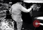 Standbild General Douglas Mac Arthur Besuche befreit Insel Mindoro Mindoro (Philippinen), 1945, aus Sekunde 36 historischem Filmmaterial Videoclip 65675032529