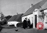 Immagine di Chiesa cattolica e Maynooth College in Irlanda L'Irlanda, 1946, secondo 15 filmato di repertorio 65675032532