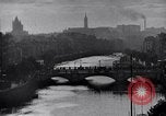 Standbild Leute und Lebensstil von Dublin Irland Irland, 1946, aus Sekunde 6 historischem Filmmaterial Videoclip 65675032533