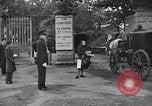 Standbild Leute und Lebensstil von Dublin Irland Irland, 1946, aus Sekunde 13 historischem Filmmaterial Videoclip 65675032533
