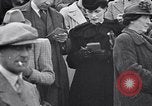 Standbild Leute und Lebensstil von Dublin Irland Irland, 1946, aus Sekunde 25 historischem Filmmaterial Videoclip 65675032533