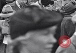 Standbild Leute und Lebensstil von Dublin Irland Irland, 1946, aus Sekunde 26 historischem Filmmaterial Videoclip 65675032533
