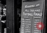 Standbild Leute und Lebensstil von Dublin Irland Irland, 1946, aus Sekunde 49 historischem Filmmaterial Videoclip 65675032533