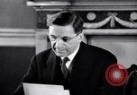 Standbild Eamon de Valera und unabhängigen Eire Shannon Irland, 1946, aus Sekunde 29 historischem Filmmaterial Videoclip 65675032534