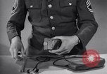 Immagine di Ricevitore-trasmettitore United States USA, 1943, secondo 21 filmato di repertorio 65675032557